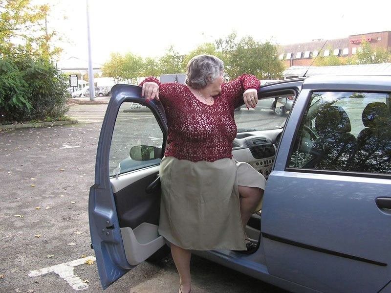 Fat Granny In Car - Granny Grandma Libby From United Kingdom Car Park Fun - YOUX.XXX