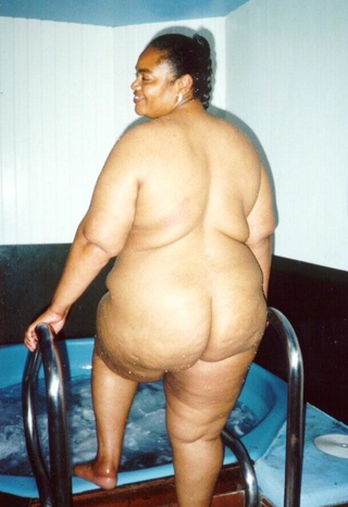 karin hefty older mama