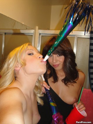 straddling cara lets abrirse