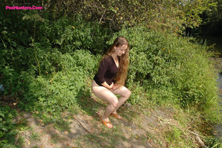teen pisses woods and