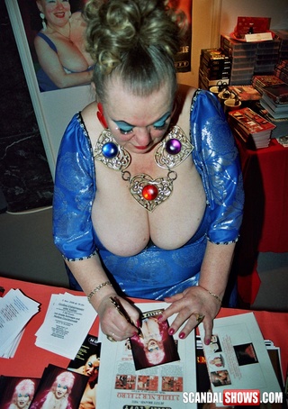 desnudas sexy shaped bimbos