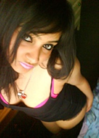 delicioso jóvenes indias stunner