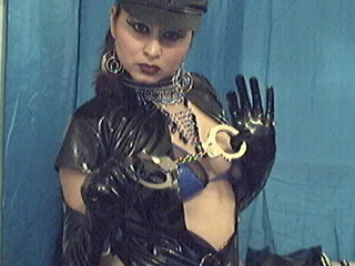 traviesas nena cuero suite