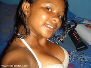 sexy swarthy teen girl