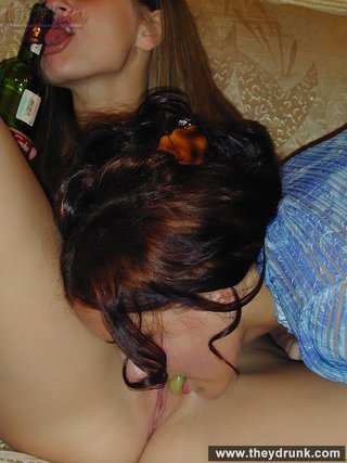traviesas jóvenes chicas provocando
