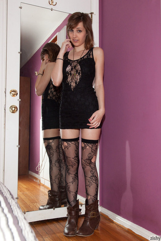 sweet teen brunette ripped