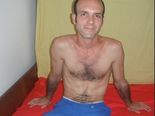 brunette alexxan12 perform close