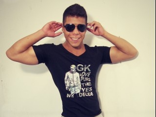 brunette cristian
