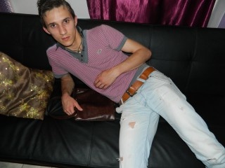 brunette ogdaryan perform anal