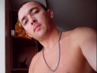 brunette bizon perform close
