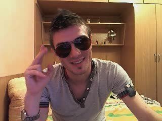 22 yo, boy live sex, short hair, white