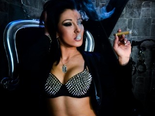 brunette kennya perform close