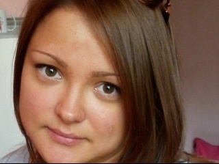 brunette aboutyou
