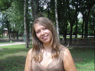 24 yo, girl live sex, straight, white