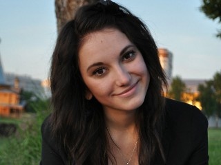 brunette valensija