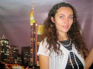 morena fairoozaa