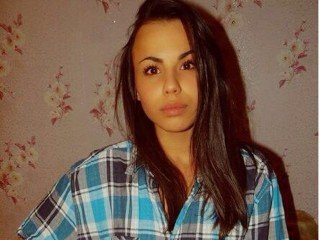 18 yo, girl live sex, long hair, white
