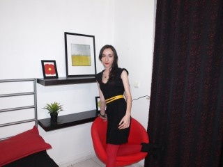 brunette natalia perform dancing