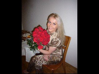 27 yo, girl live sex, long hair, white
