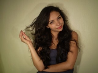 morena alexandrita perform bailando