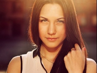 brunette bahiti