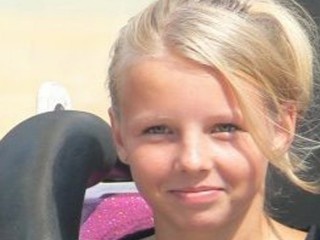 blonde nesrine