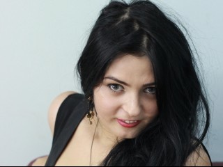 morena briannyia perform bailando
