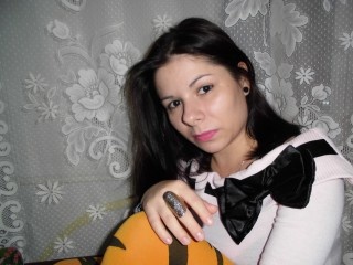brunette maryella28