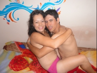 brunette duogoldhot perform anal