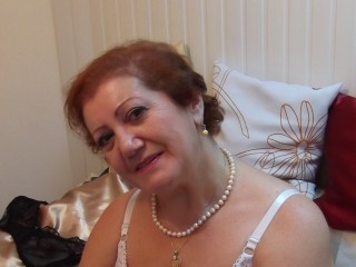 pelirroja loretta