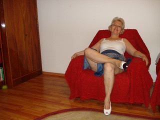 blonde shinyblonde
