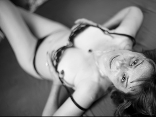 pelirroja jane perform cameltoe