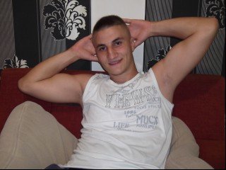 19 yo, gay live sex, short hair, white