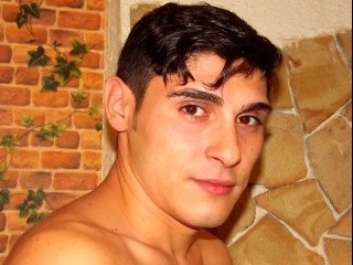 26 yo, gay live sex, short hair, white