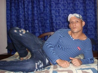 brunette juan esteban perform