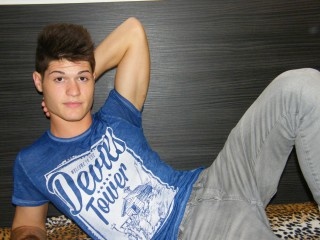 brunette markpresley
