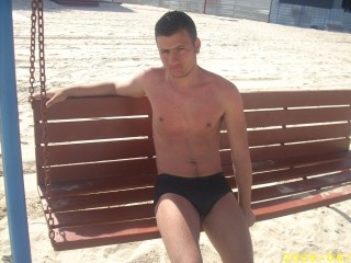 22 yo, gay live sex, short hair, white