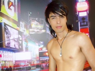 brunette latindrake
