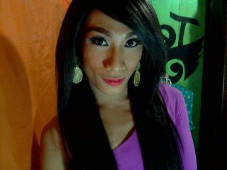 23 yo, shemale live sex, short hair, tiny breast
