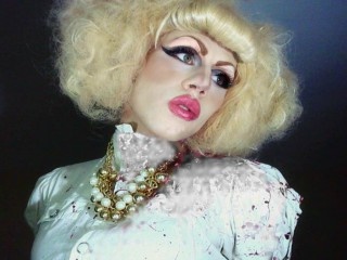 blonde sharllott