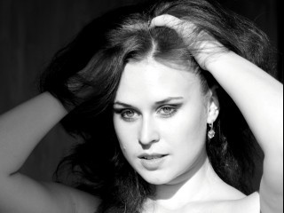 morena rionna perform de cerca