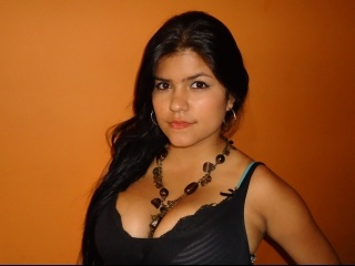brunette paola perform anal