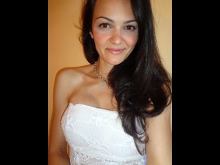 brunette linnetx perform dancing