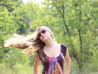blonde prettynreckl perform anal