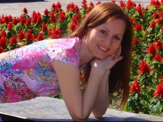 redhead natali perform cameltoe