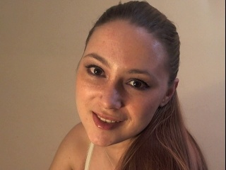 brunette hetix perform butt