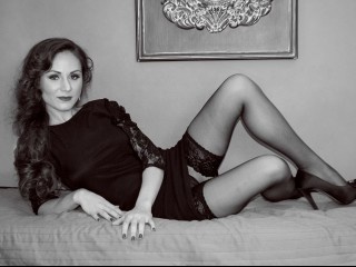 brunette orchydflower perform close
