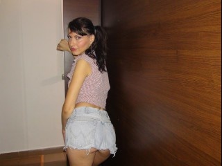 brunette daisyduke perform anal