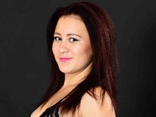 brunette emily perform anal