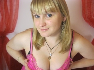 blonde nicoletta perform anal